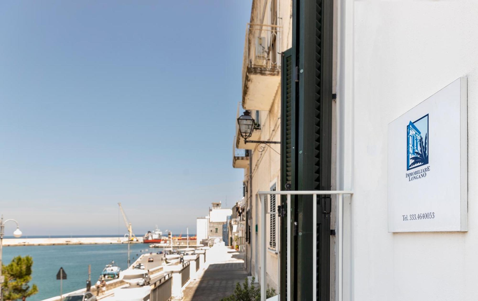 A la muràgghje A Monopoli Kültér fotó